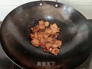 香干芹菜炒回锅肉的做法步骤：6