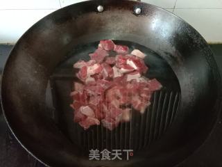 咖喱牛腩的做法步骤：2