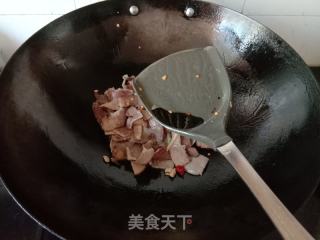 大葱炒腊肉的做法步骤：5