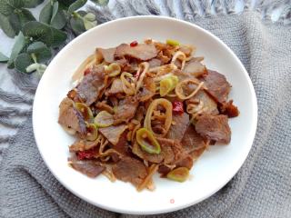 大葱炒腊肉的做法步骤：9
