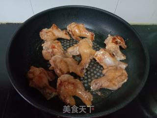 年糕烧鸡翅根的做法步骤：6