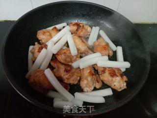 年糕烧鸡翅根的做法步骤：7