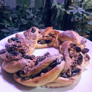 坚果面包圈的做法