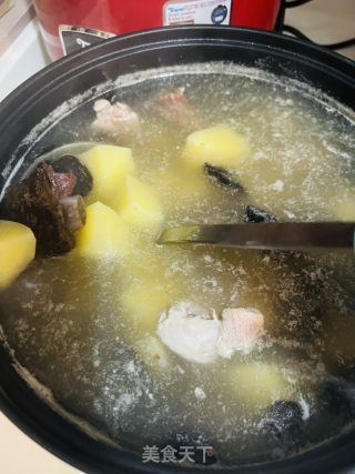 腊排骨炖土豆的做法步骤：3
