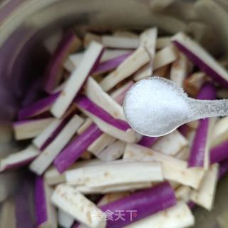 简易版回锅肉炒茄子的做法步骤：5