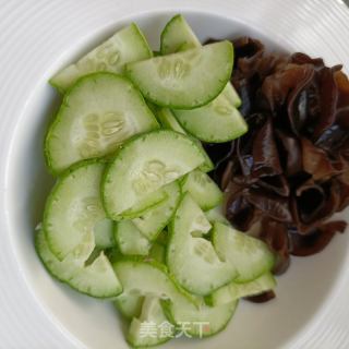 黄瓜木耳拌牛肉的做法步骤：9