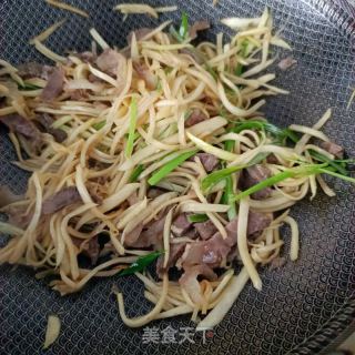 牛肉炒茭白的做法步骤：9