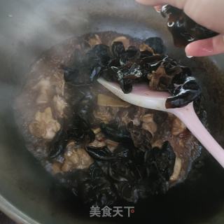 黑木耳焖老鸭的做法步骤：9