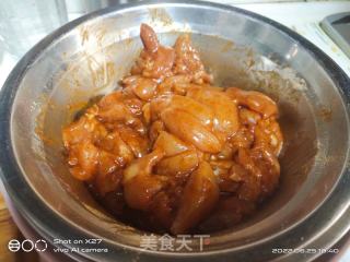 奥尔良炸鸡的做法步骤：1