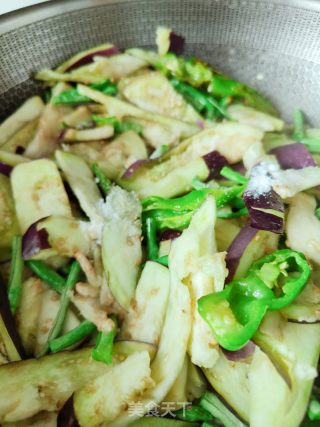 茄子炒豆角的做法步骤：8
