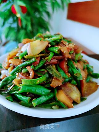 茄子炒豆角的做法步骤：11