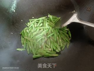 清炒四季豆的做法步骤：3