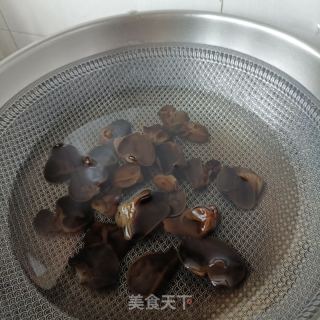 木耳肉末苋菜包的做法步骤：9