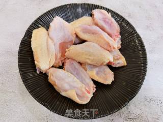 不加一滴油，空气炸版无油鸡翅的做法步骤：1