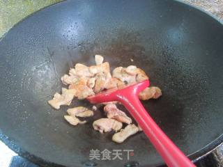 香干鸡胸肉炒西瓜皮的做法步骤：8