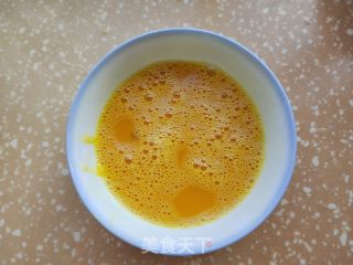 绿豆芽韭菜炒鸡蛋的做法步骤：3