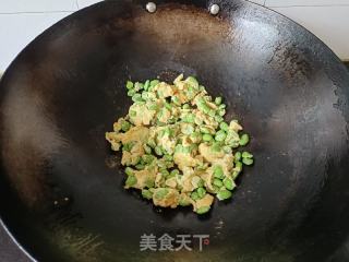 毛豆炒鸡蛋的做法步骤：6