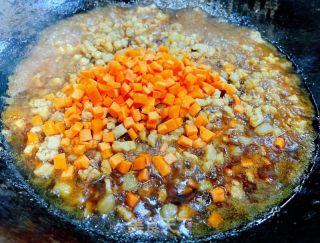 肉末盖莴笋丝的做法步骤：8