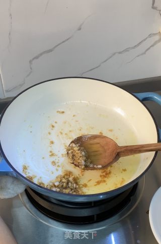 珐琅锅焖小海鲜的做法步骤：5