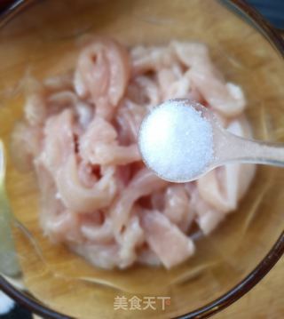 鸡胸肉炒黄花菜的做法步骤：6