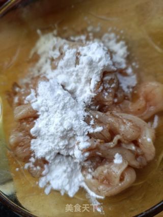 鸡胸肉炒黄花菜的做法步骤：9