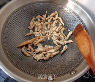鸡胸肉炒黄花菜的做法步骤：13