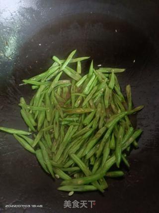 素炒四季豆的做法步骤：3