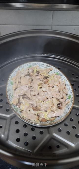 瘦肉蒸鹿茸菇的做法步骤：6