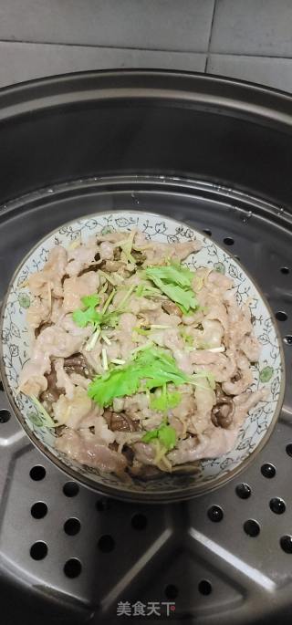 瘦肉蒸鹿茸菇的做法步骤：7