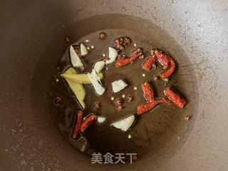 螺丝椒洋葱炒驴肉的做法步骤：3