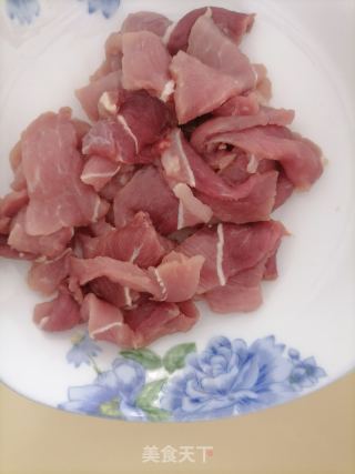 牙签肉的做法步骤：1