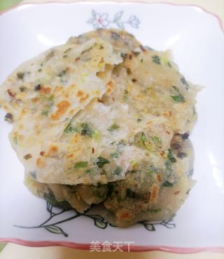饺子皮葱油饼的做法步骤：11