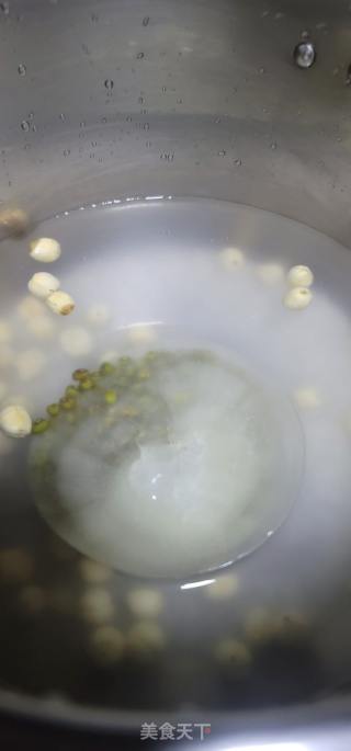 莲子绿豆粥的做法步骤：4