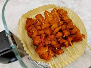 在家实现撸串自由～炸鸡肉串的做法步骤：5