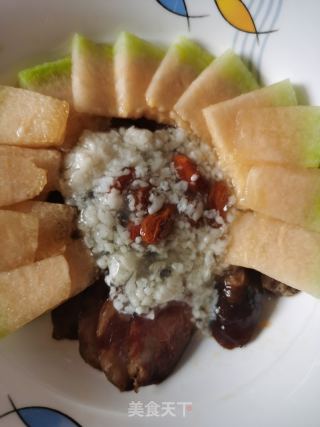 醪糟哈密瓜蒸川味香肠的做法