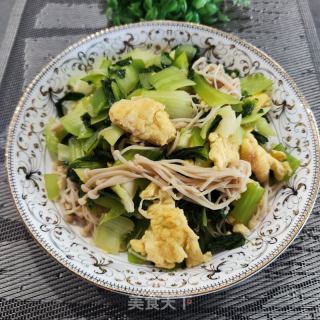 鸡蛋炒青菜菌菇的做法步骤：11