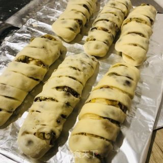 蜜豆面包的做法步骤：9