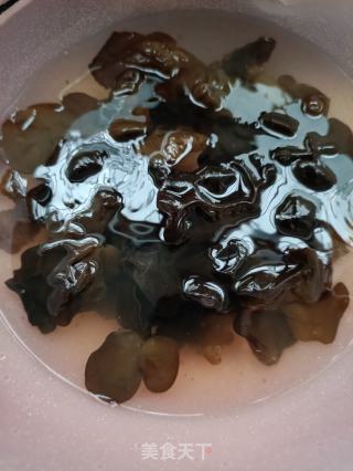 柳树菇鸽子汤的做法步骤：6