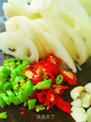 炒藕片的做法步骤：2