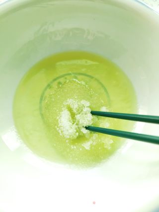 蛋月酥的做法步骤：1