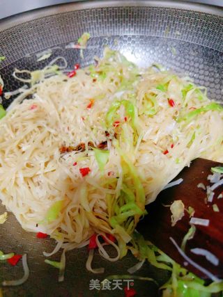 鸡蛋炒烫皮丝的做法步骤：12