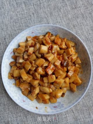 杏鲍菇炒鸡丁的做法步骤：9