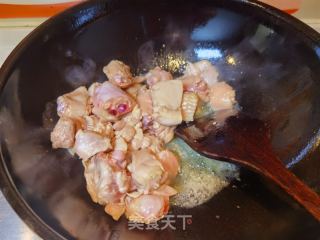 三杯鸡的做法步骤：8