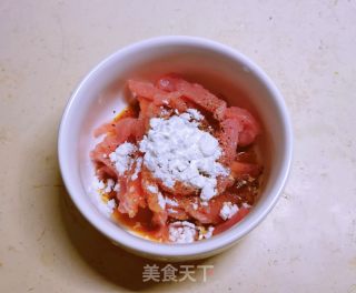 瘦肉丝炒红菜头的做法步骤：3