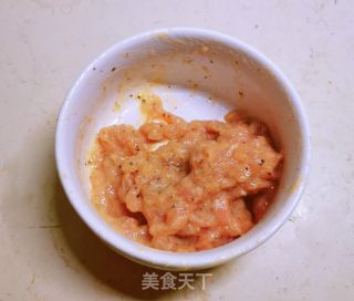 瘦肉丝炒红菜头的做法步骤：4