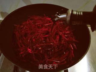 瘦肉丝炒红菜头的做法步骤：9