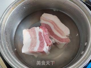 竹笋酱蒸五花肉的做法步骤：2