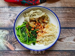 金针菇菠菜拌黑豆腐皮的做法步骤：10