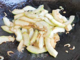 虾皮炒冬瓜的做法步骤：6