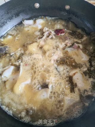 酸菜炖白鲢的做法步骤：12